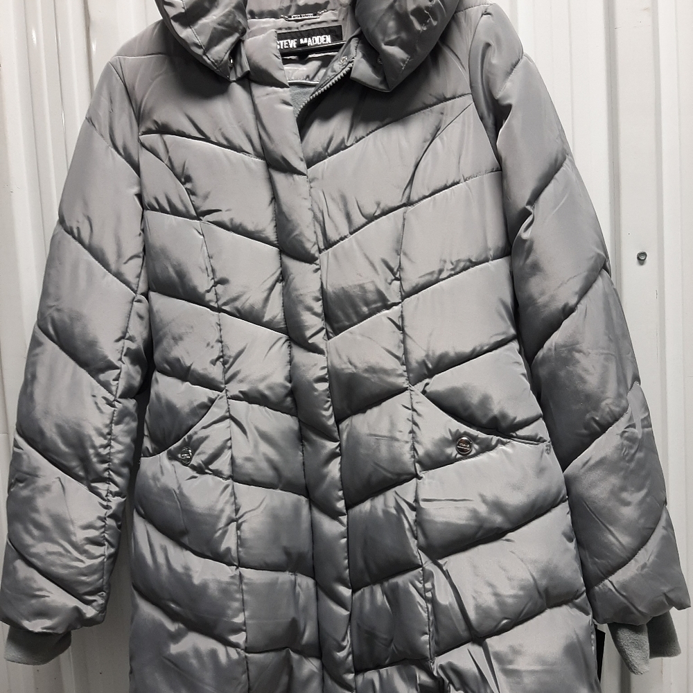 Ladies clothing
